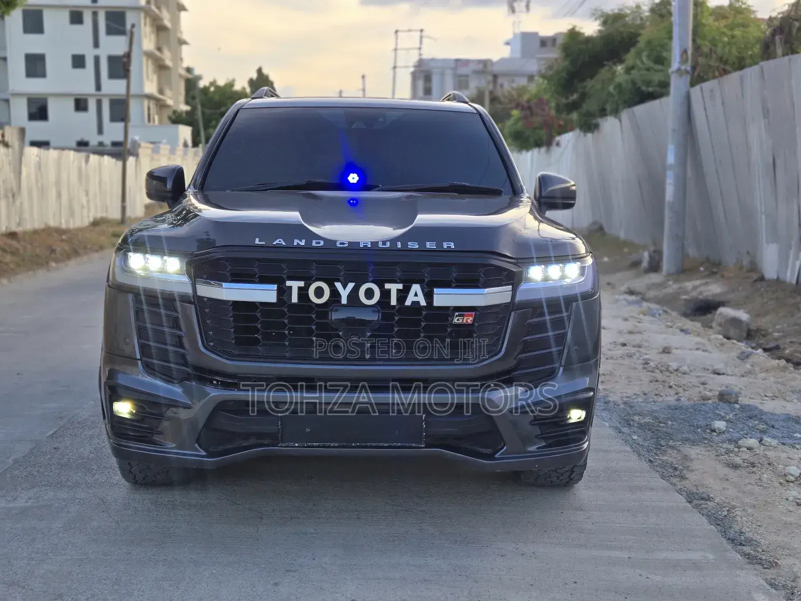 Toyota Land Cruiser LC300 2023 Black