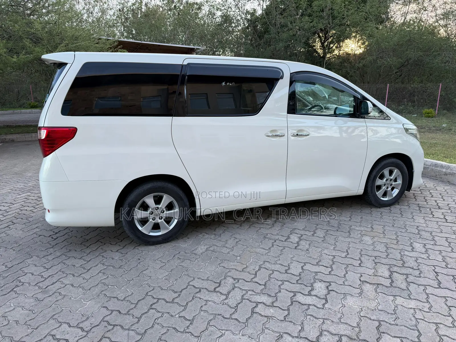 Toyota Alphard 2008 White