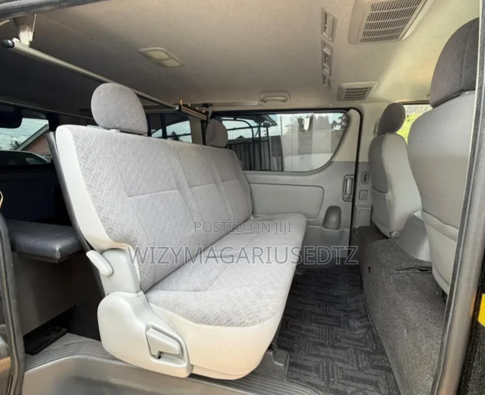Toyota Quantum 2010 Black