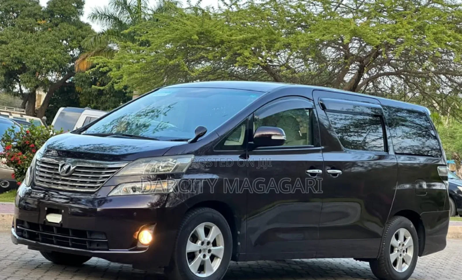 Toyota Vellfire 2010 Black
