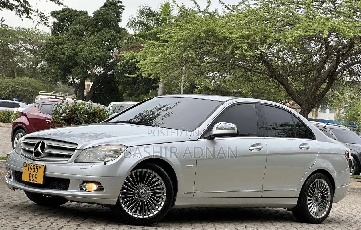 Mercedes-Benz C200 2008 Silver