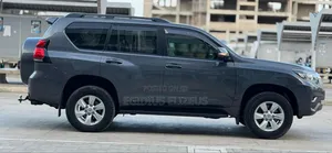 Toyota Land Cruiser Prado 2022 Gray