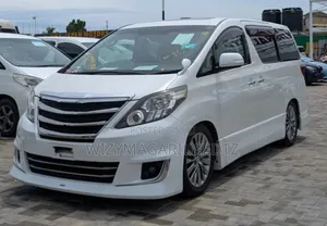 Toyota Alphard 2.4 Petrol AWD 2012 Off white