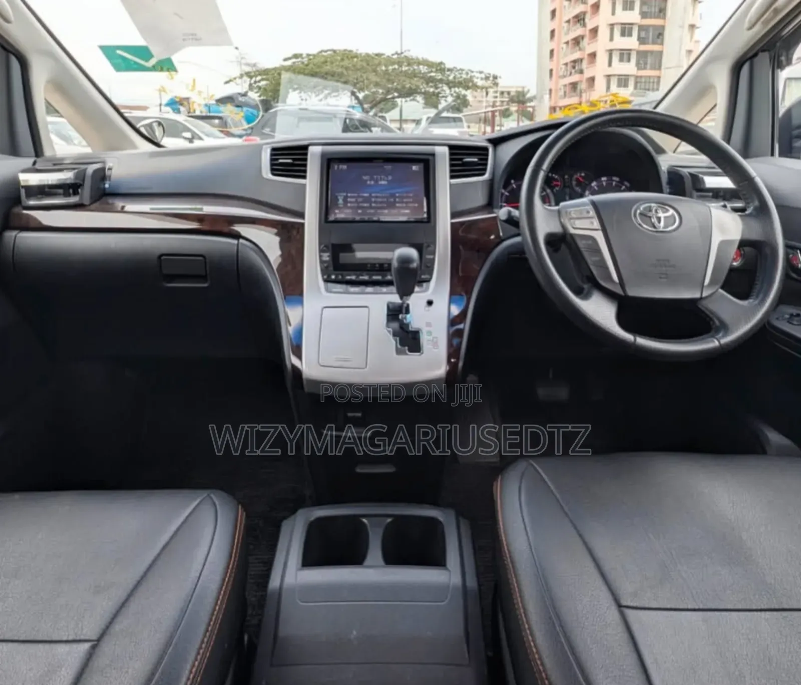 Toyota Alphard 2.4 Petrol AWD 2012 Off white