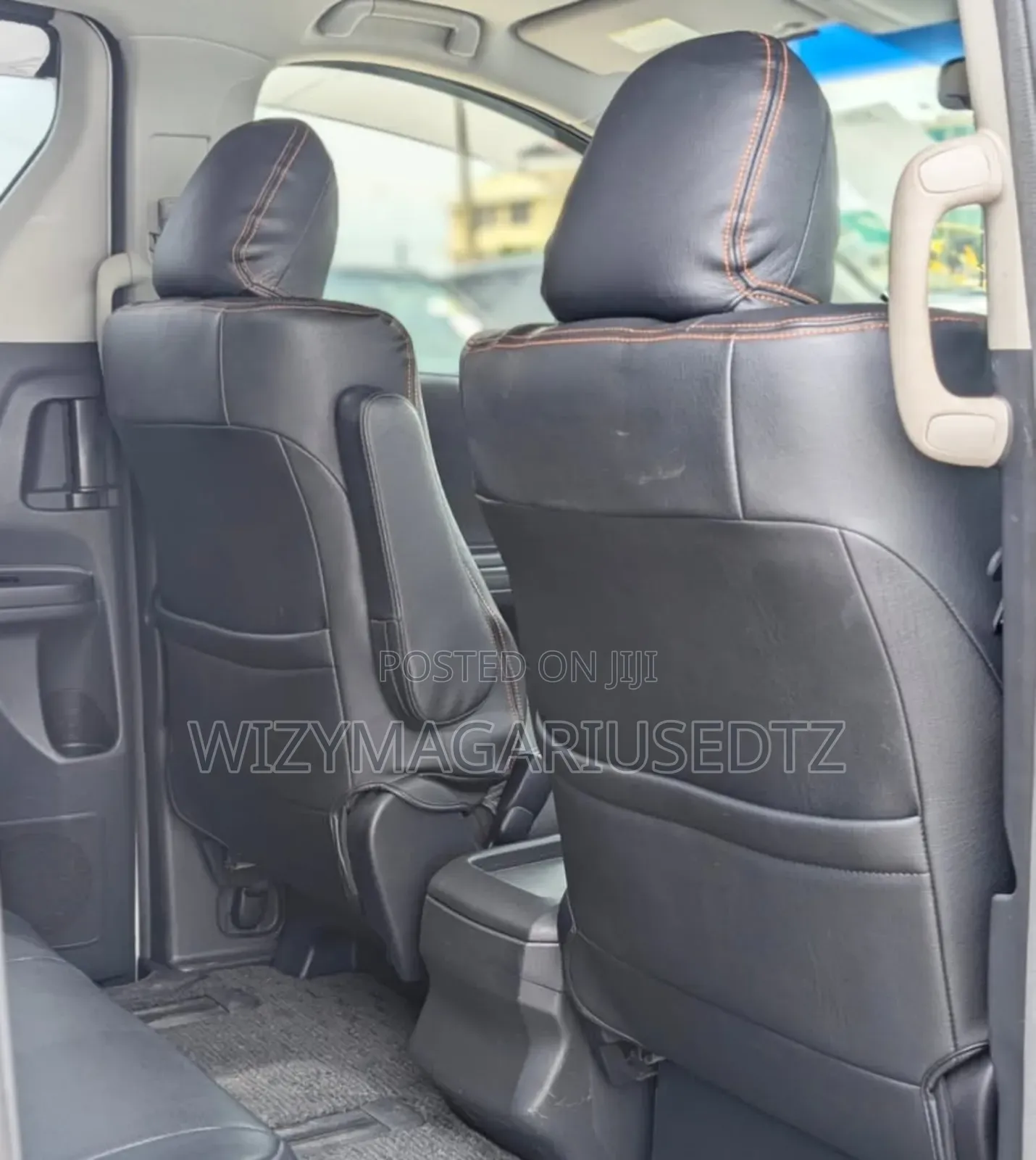Toyota Alphard 2.4 Petrol AWD 2012 Off white
