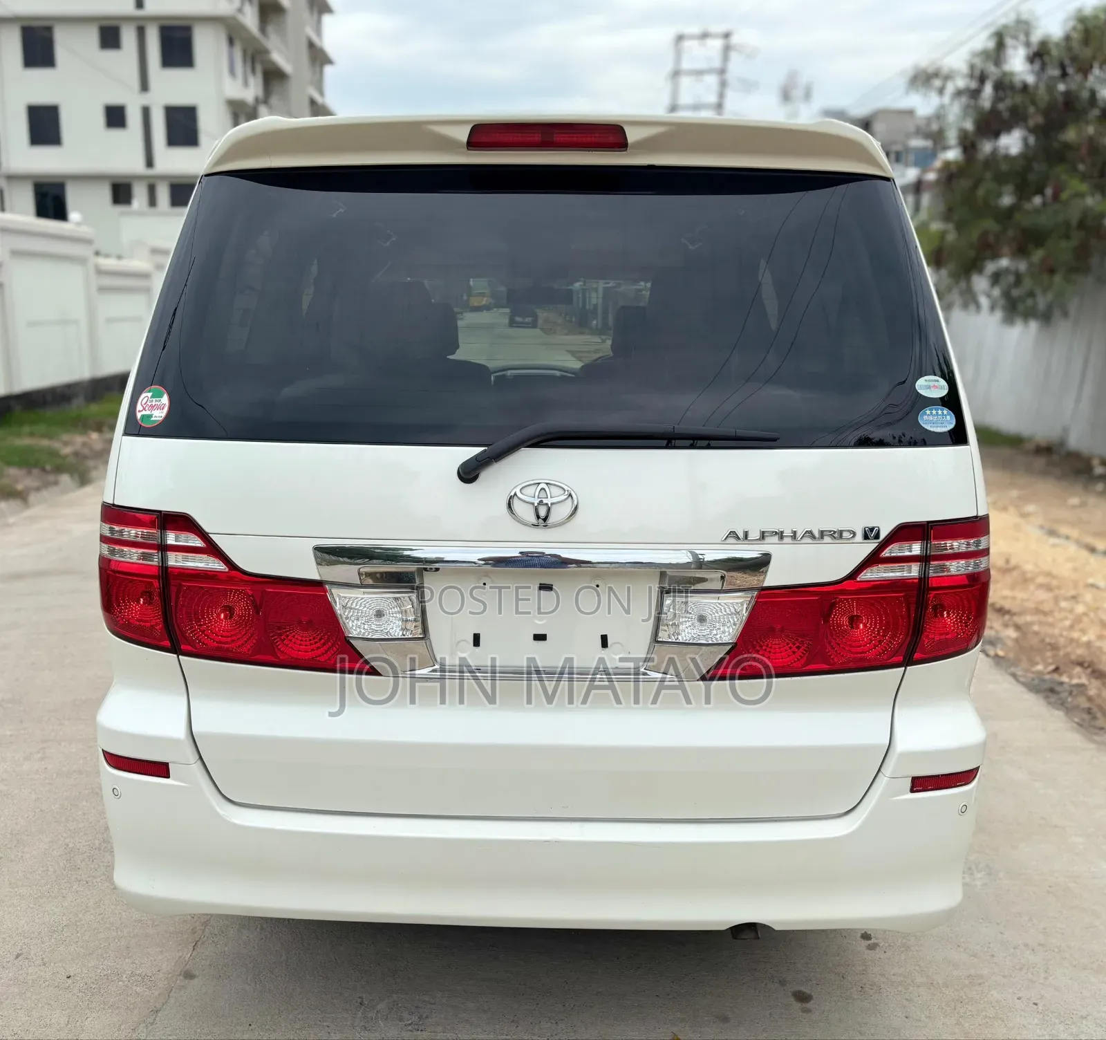 Toyota Alphard 2005 White