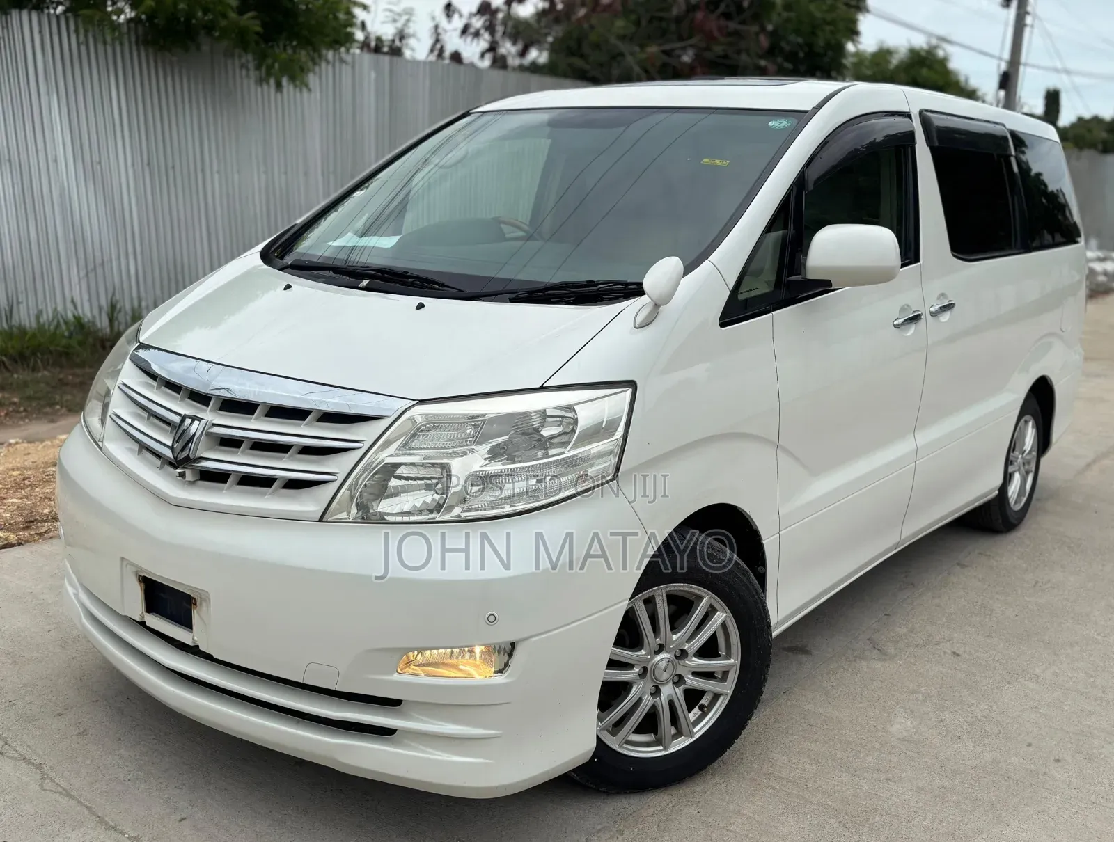 Toyota Alphard 2005 White
