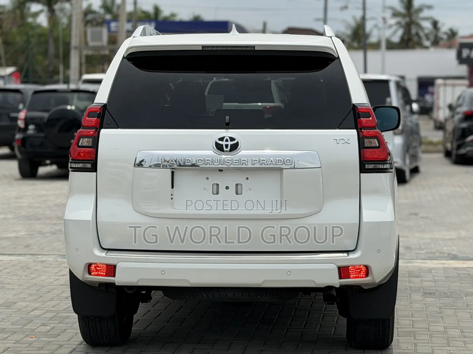 Toyota Land Cruiser Prado 2.8 2019 White
