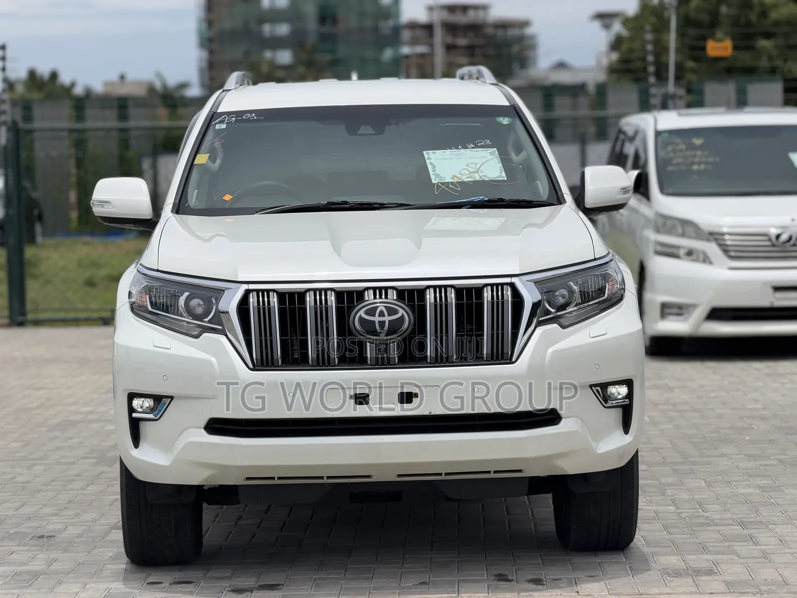 Toyota Land Cruiser Prado 2.8 2019 White