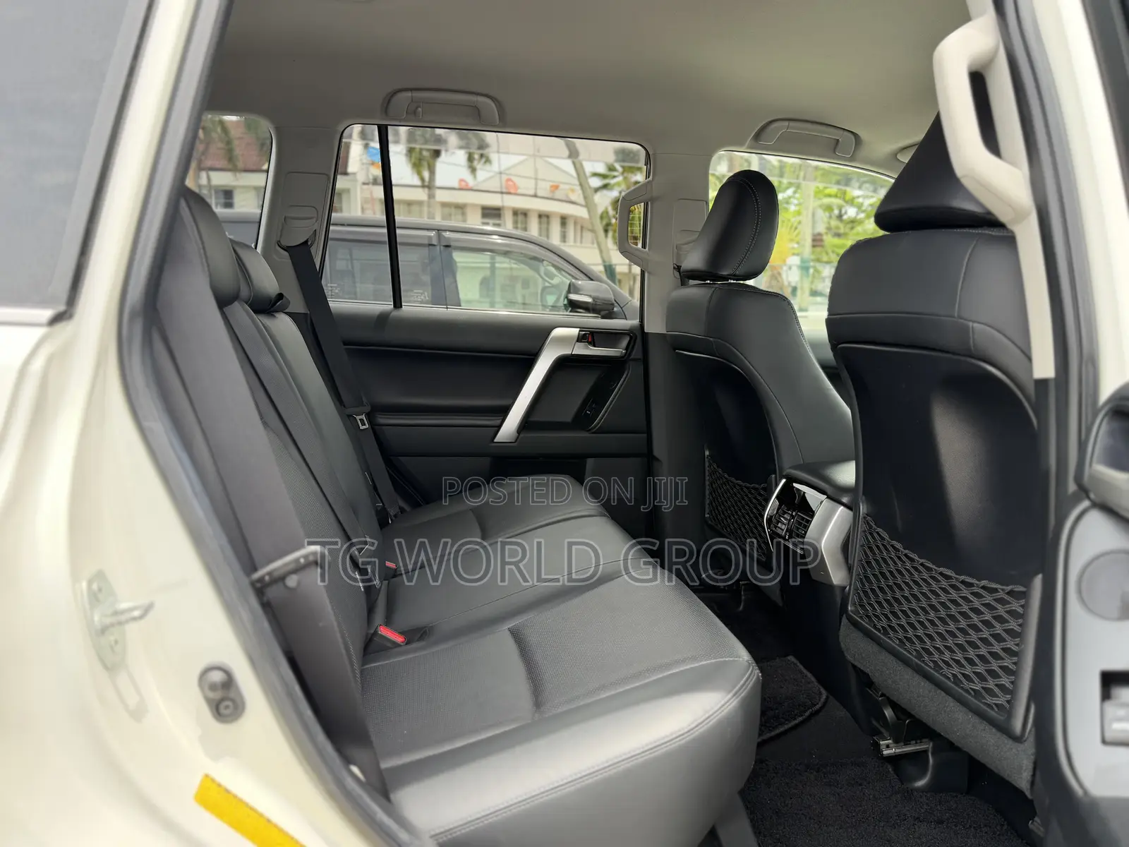 Toyota Land Cruiser Prado 2.8 2019 White