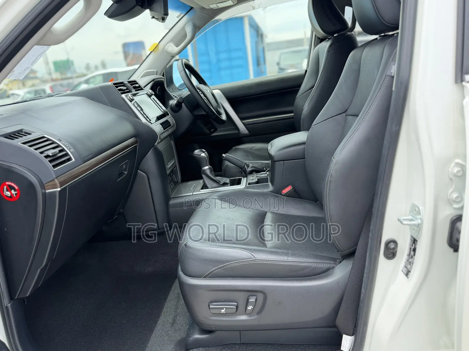 Toyota Land Cruiser Prado 2.8 2019 White