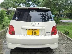 Toyota IST 2005 White
