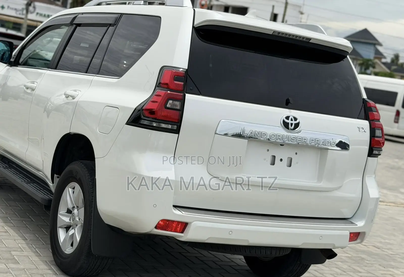 Toyota Land Cruiser Prado 2019 White