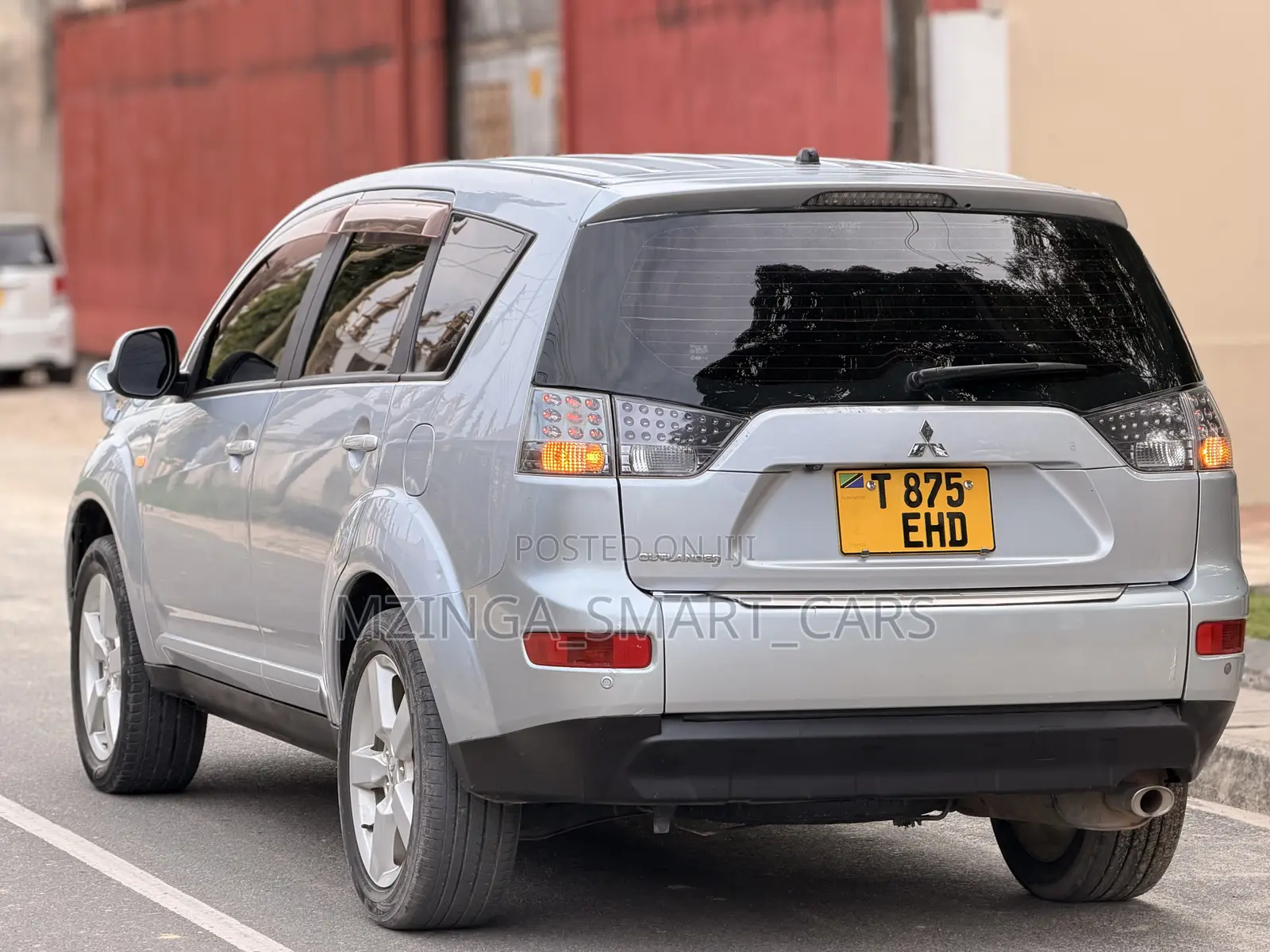 Mitsubishi Outlander 2010 Silver