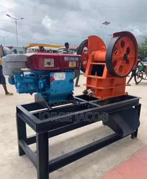 Diesel Engine 24hp With a Jaw Crusher