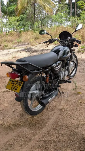 Bajaj Boxer 125 2025 Black
