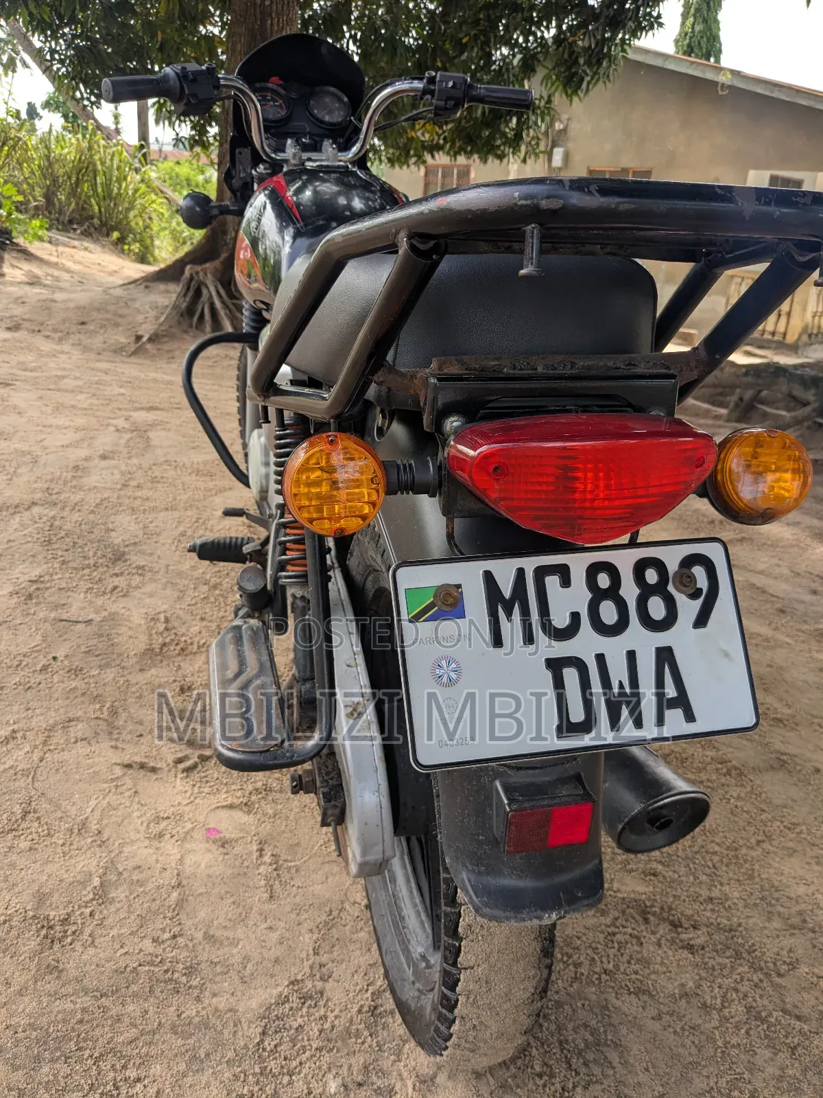Bajaj Boxer X125 2025 Black