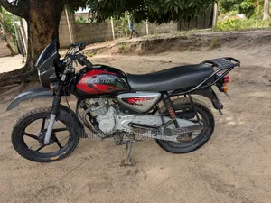 Bajaj Boxer X125 2025 Black
