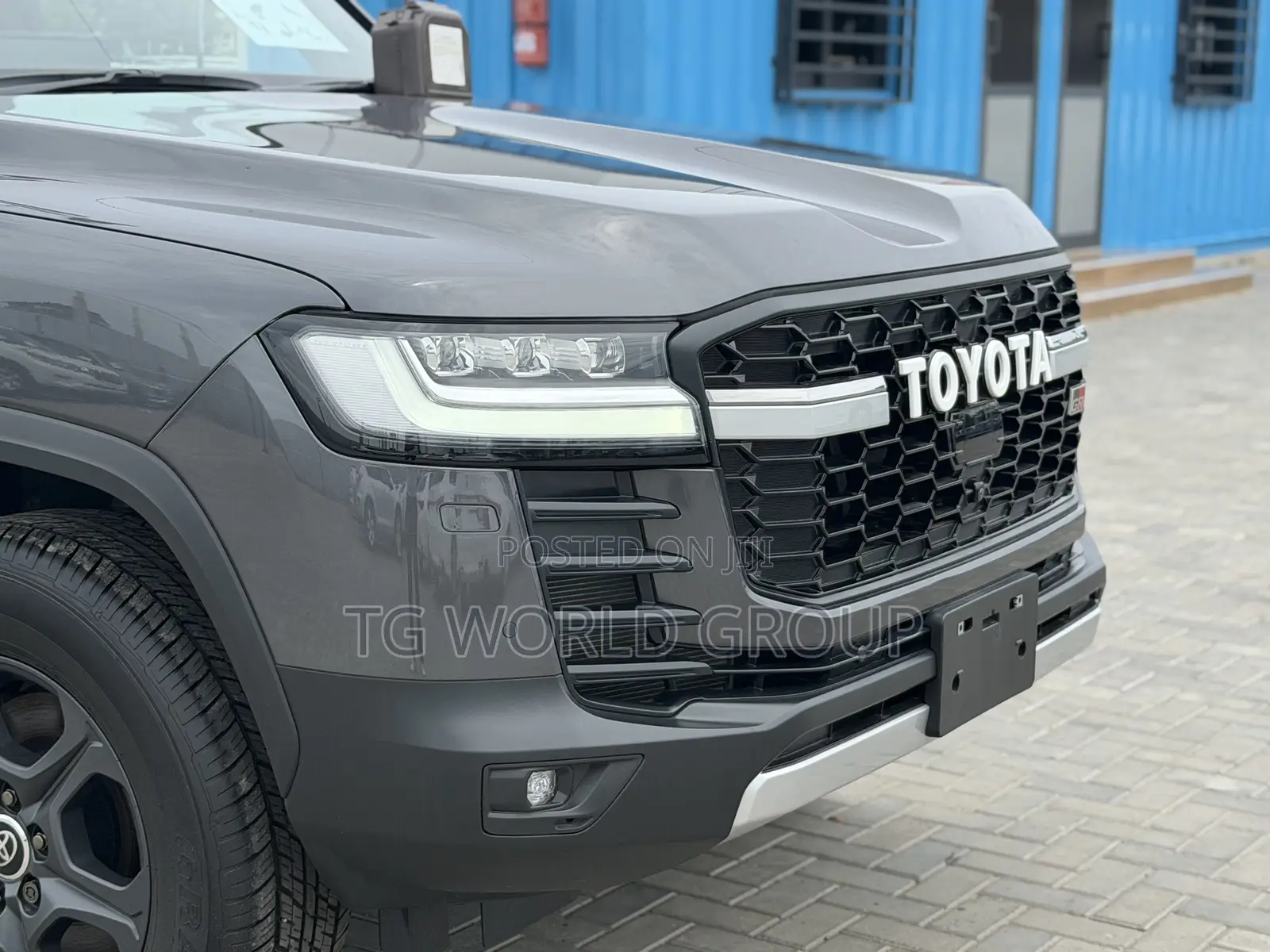 New Toyota Land Cruiser LC300 2023 Gray