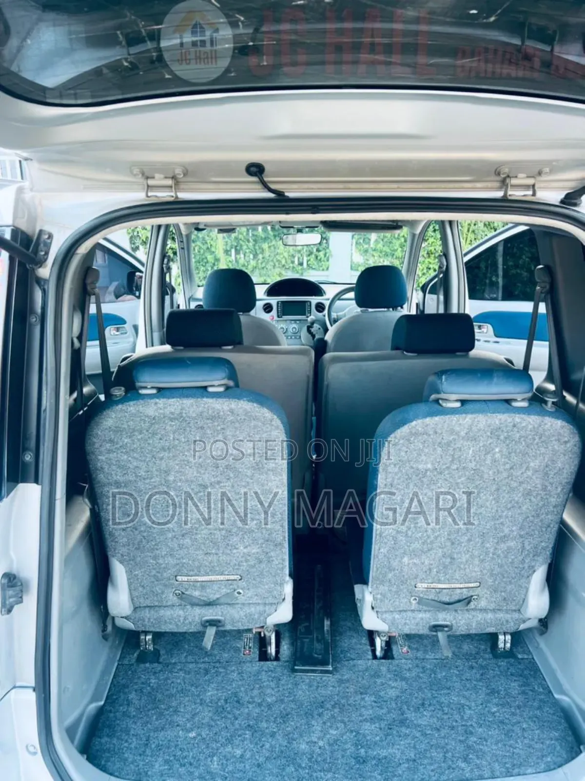 Toyota Sienta 2005 Silver