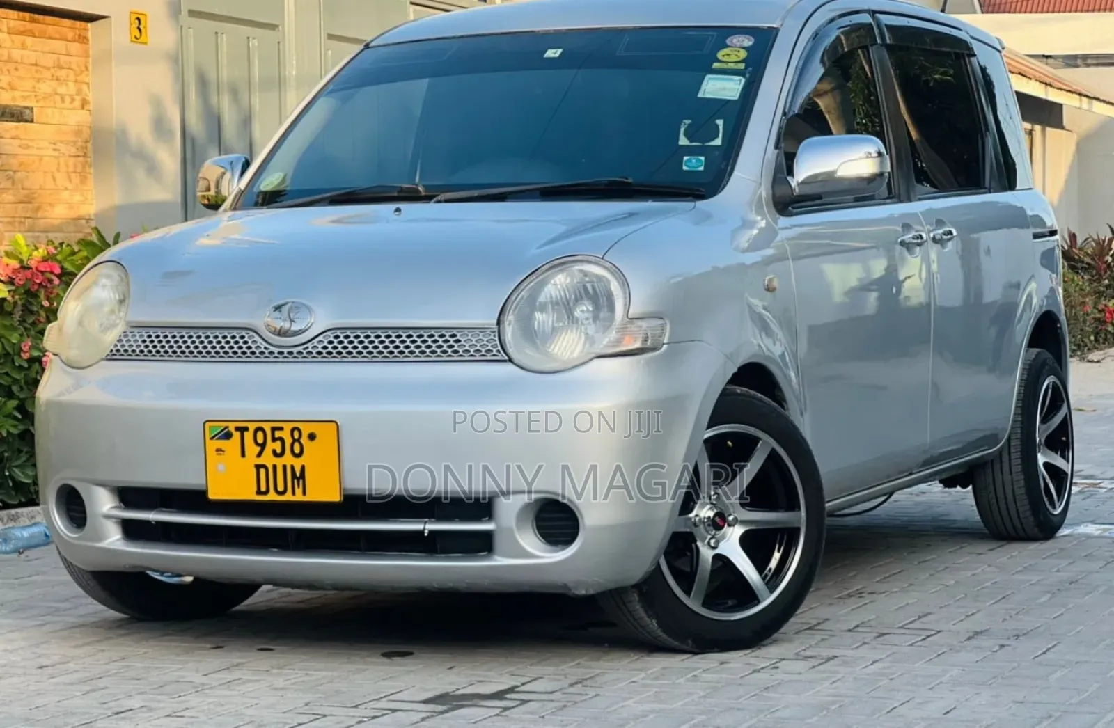 Toyota Sienta 1.5 AWD 2006 Silver