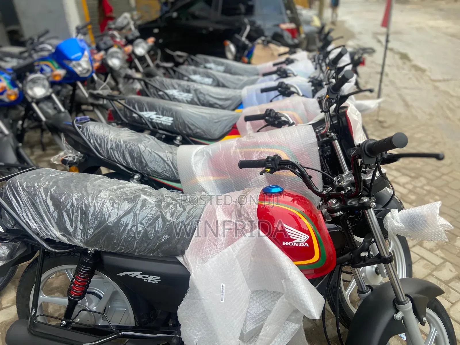 New Honda CB 2023 Black