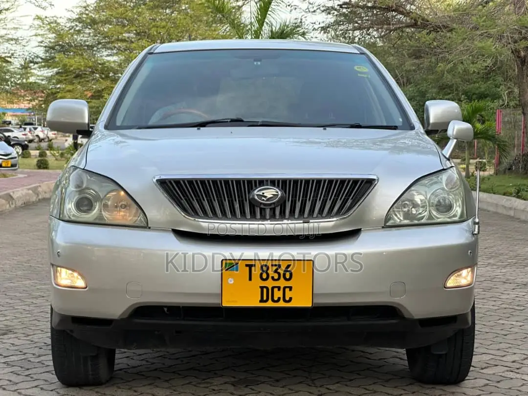 Toyota Harrier 2005 Silver