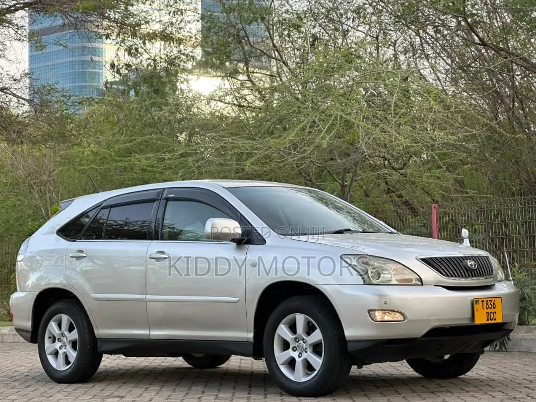 Toyota Harrier 2005 Silver