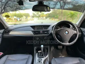BMW X1 2011 Pearl
