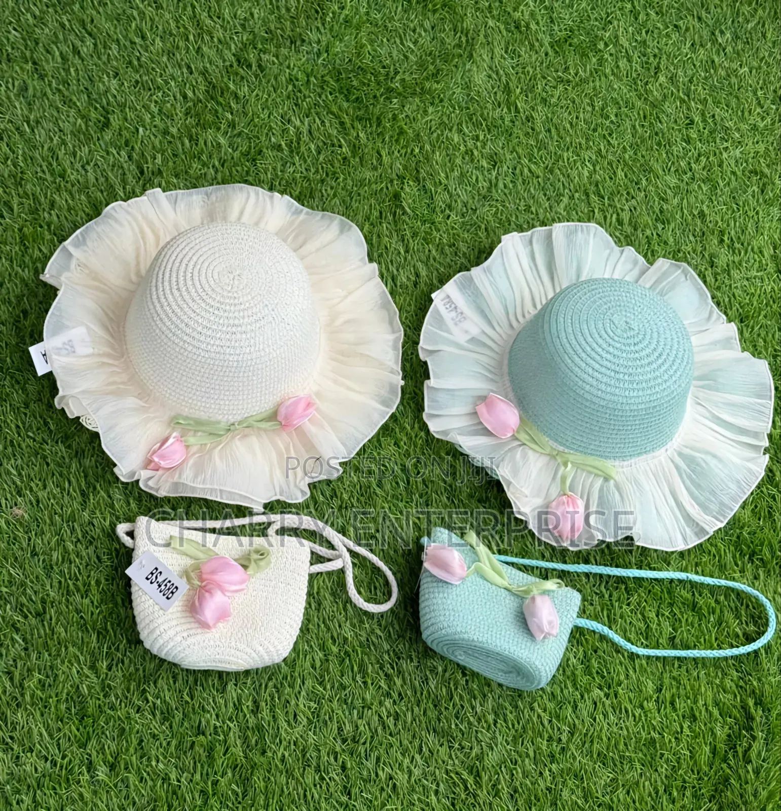 Kids Set of Bag and Hat
High Quality Classic Look