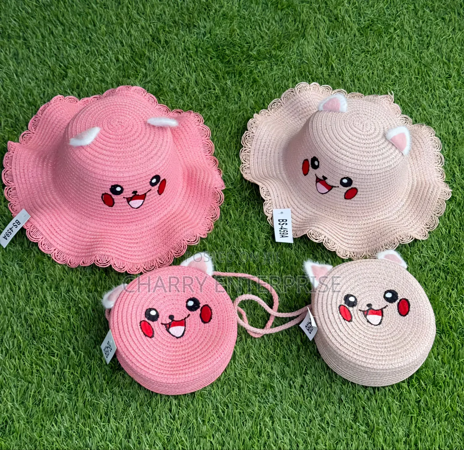 Kids Set of Bag and Hat
High Quality Classic Look