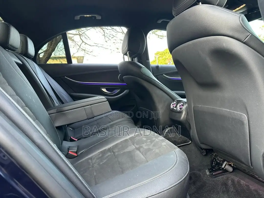 Mercedes-Benz E200 2016 Blue