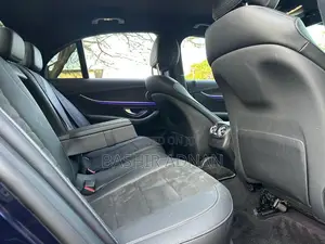 Mercedes-Benz E200 2016 Blue
