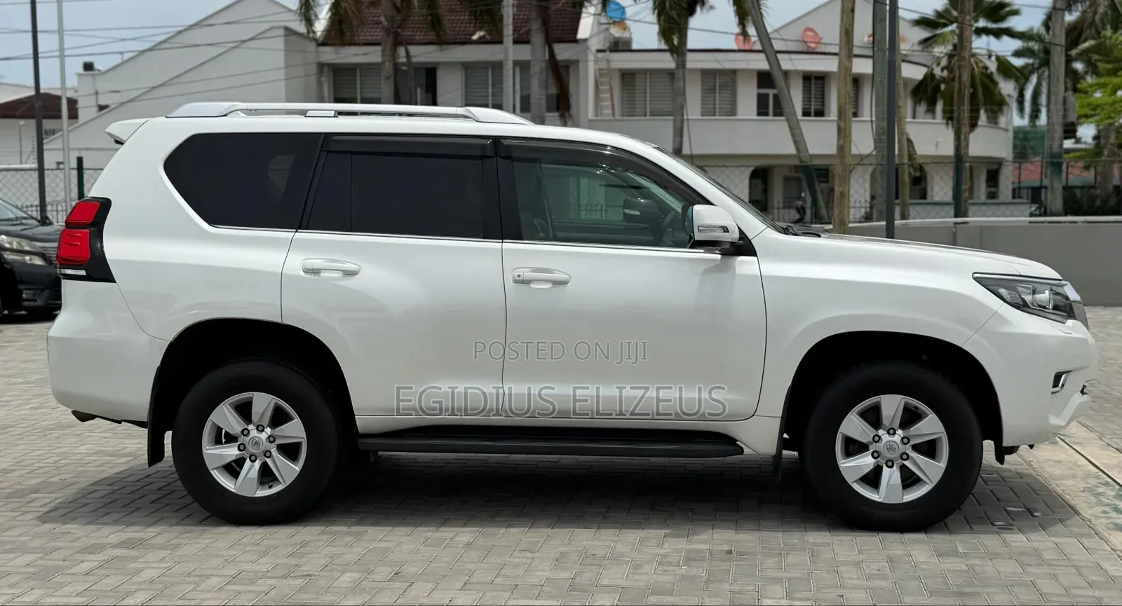 Toyota Land Cruiser Prado 2019 White