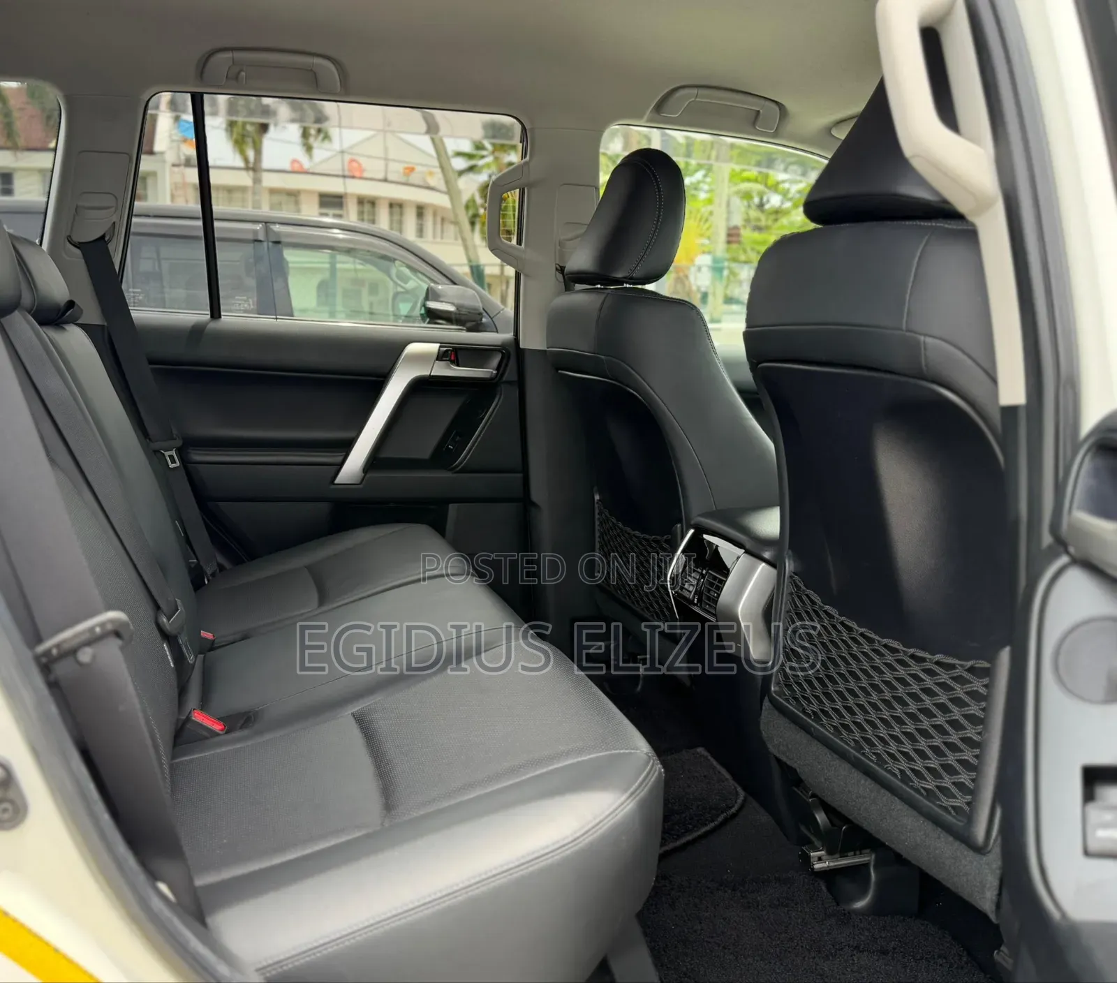 Toyota Land Cruiser Prado 2019 White