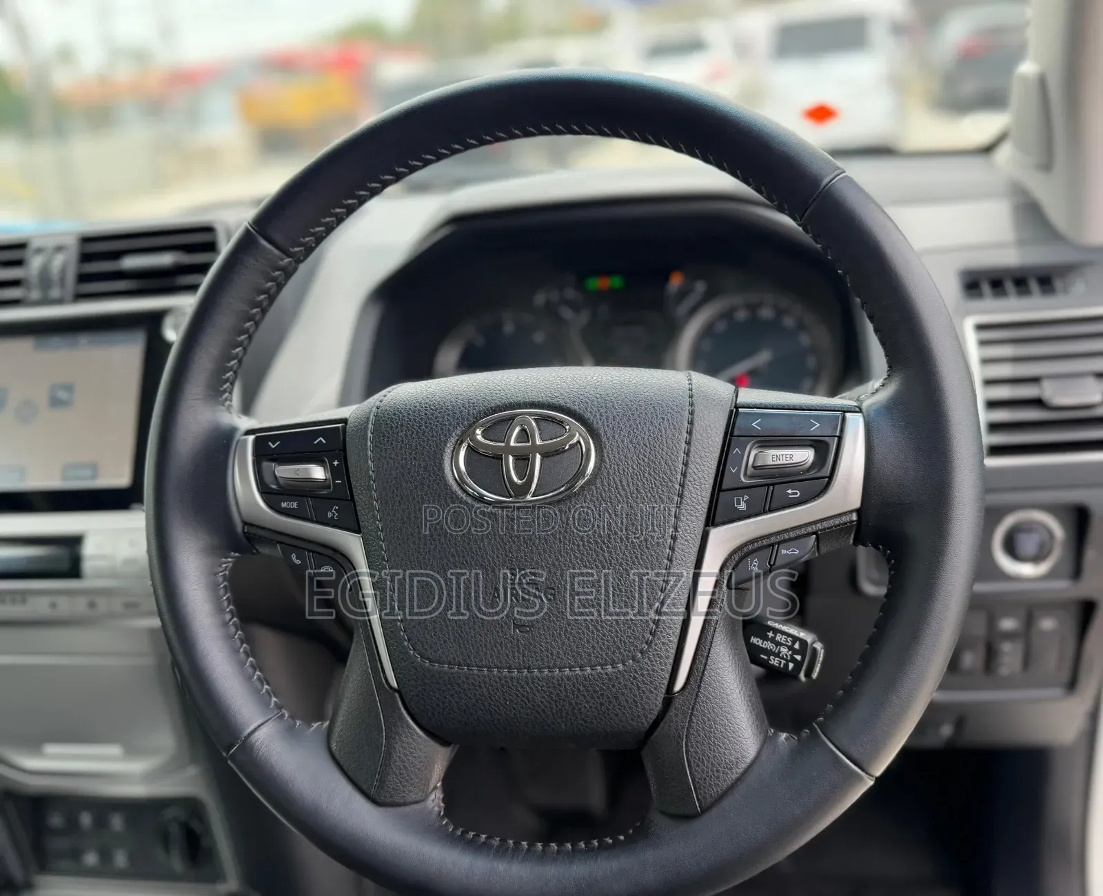Toyota Land Cruiser Prado 2019 White