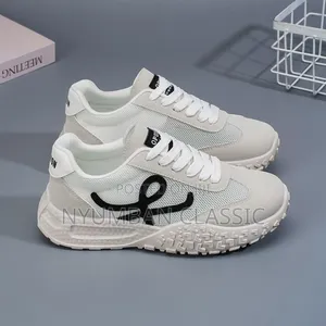 Ladies Classic Sneakers