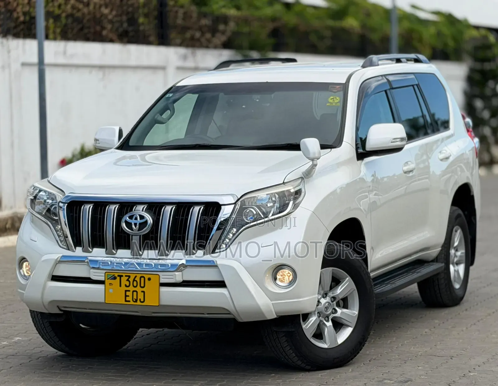 Toyota Land Cruiser Prado 2016 Off white