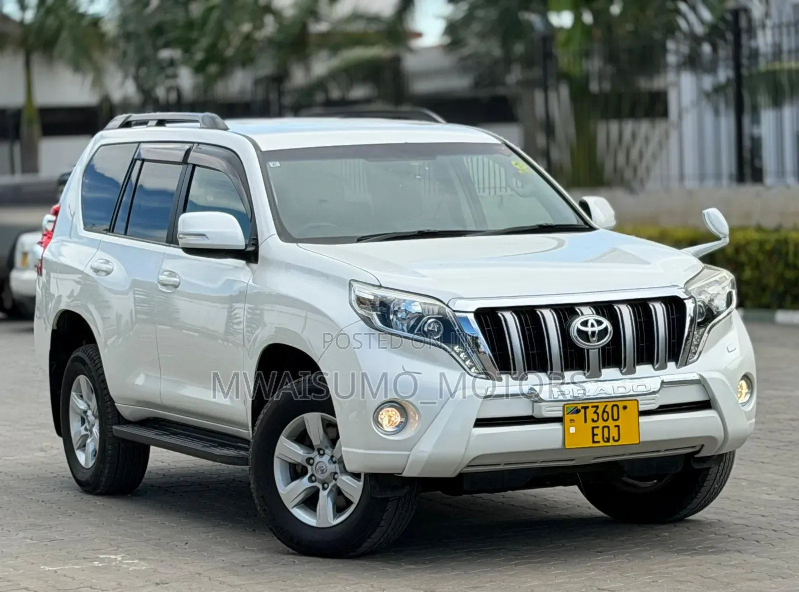 Toyota Land Cruiser Prado 2016 Off white