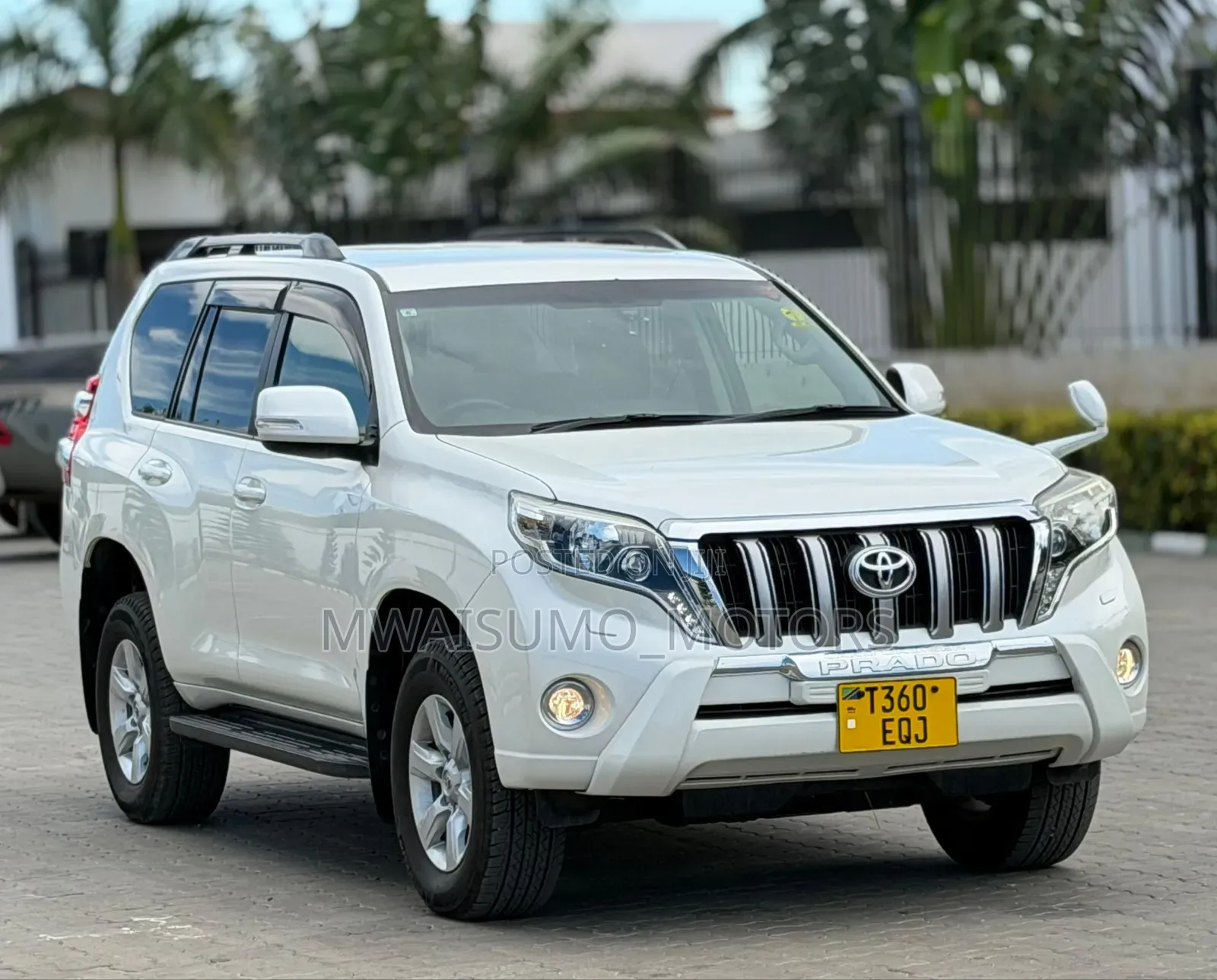 Toyota Land Cruiser Prado 2016 Off white
