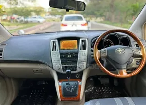 Toyota Harrier 2004 Silver