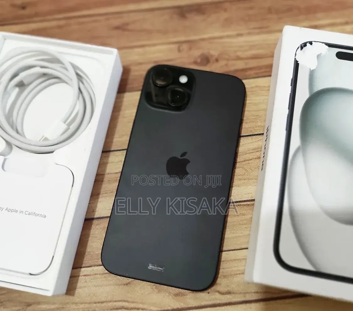 New Apple iPhone 15 128 GB Black
