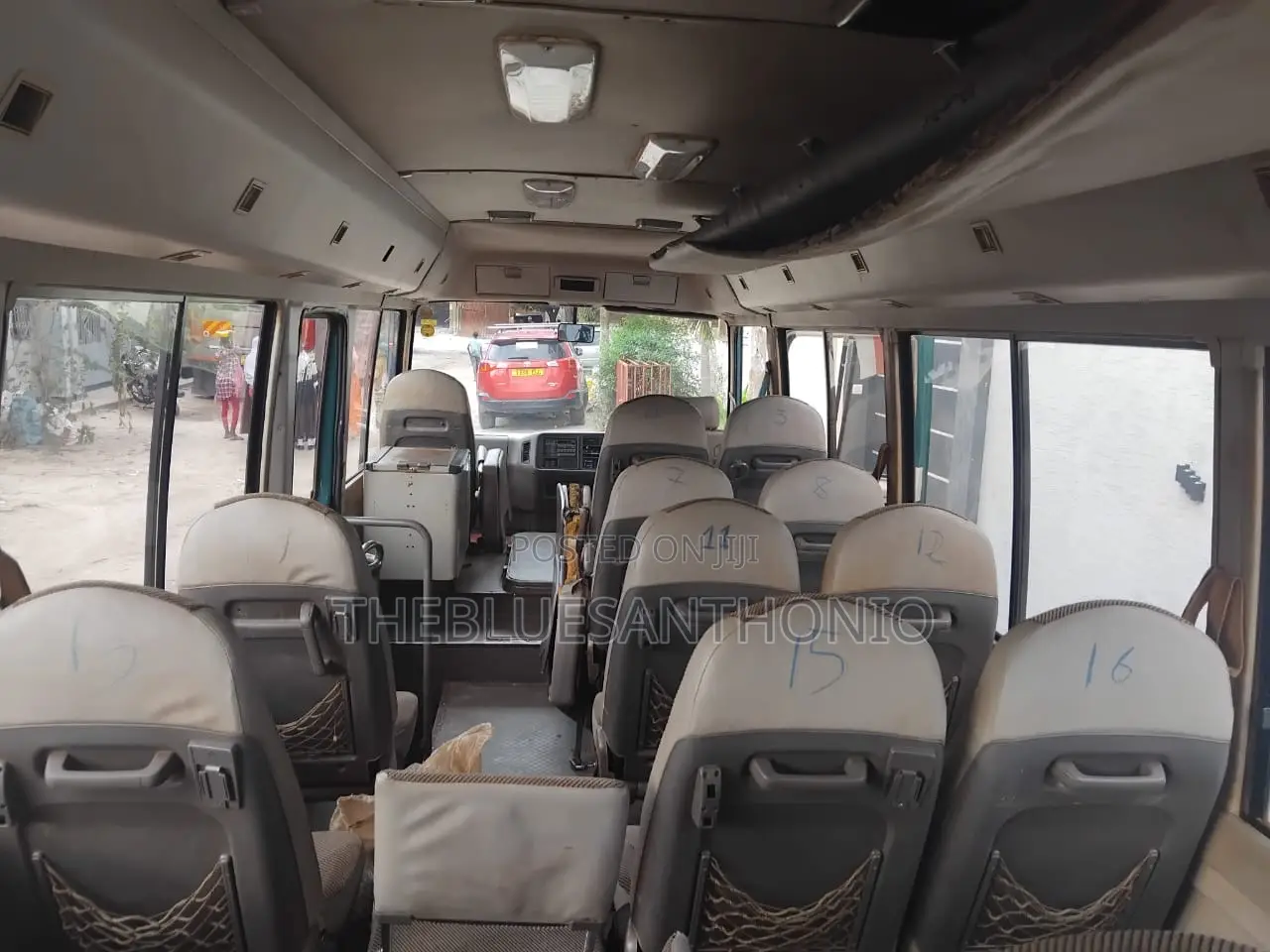 Mitsubishi Fuso Rosa 2000 Blue