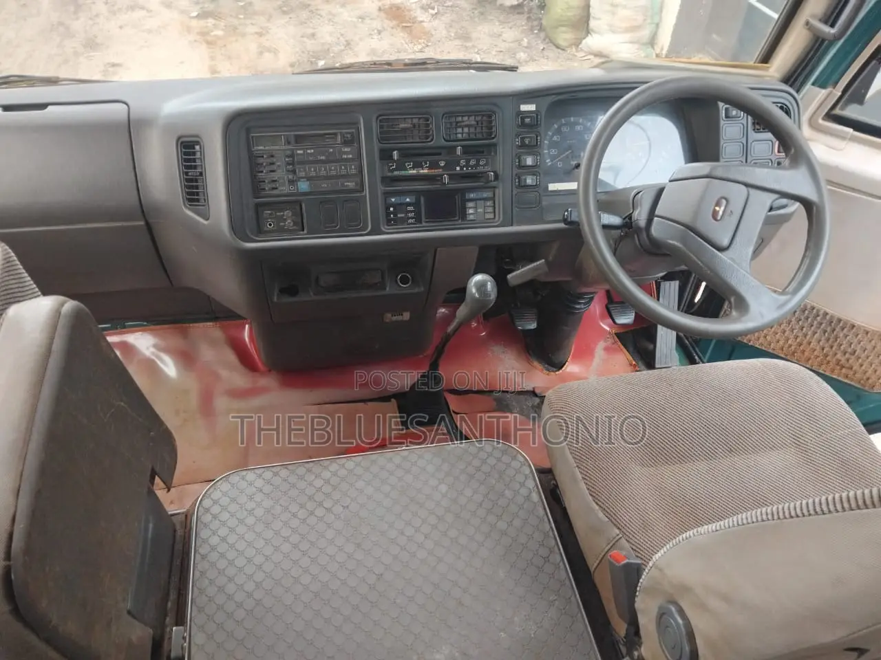 Mitsubishi Fuso Rosa 2000 Blue