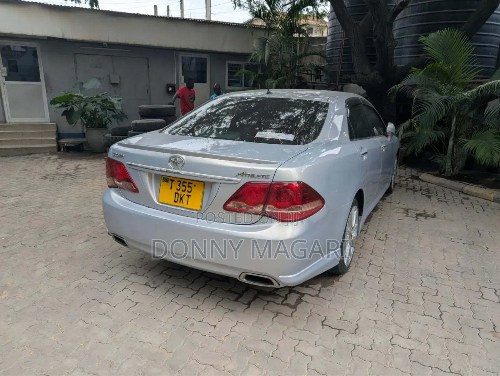 Toyota Crown 2009 Silver