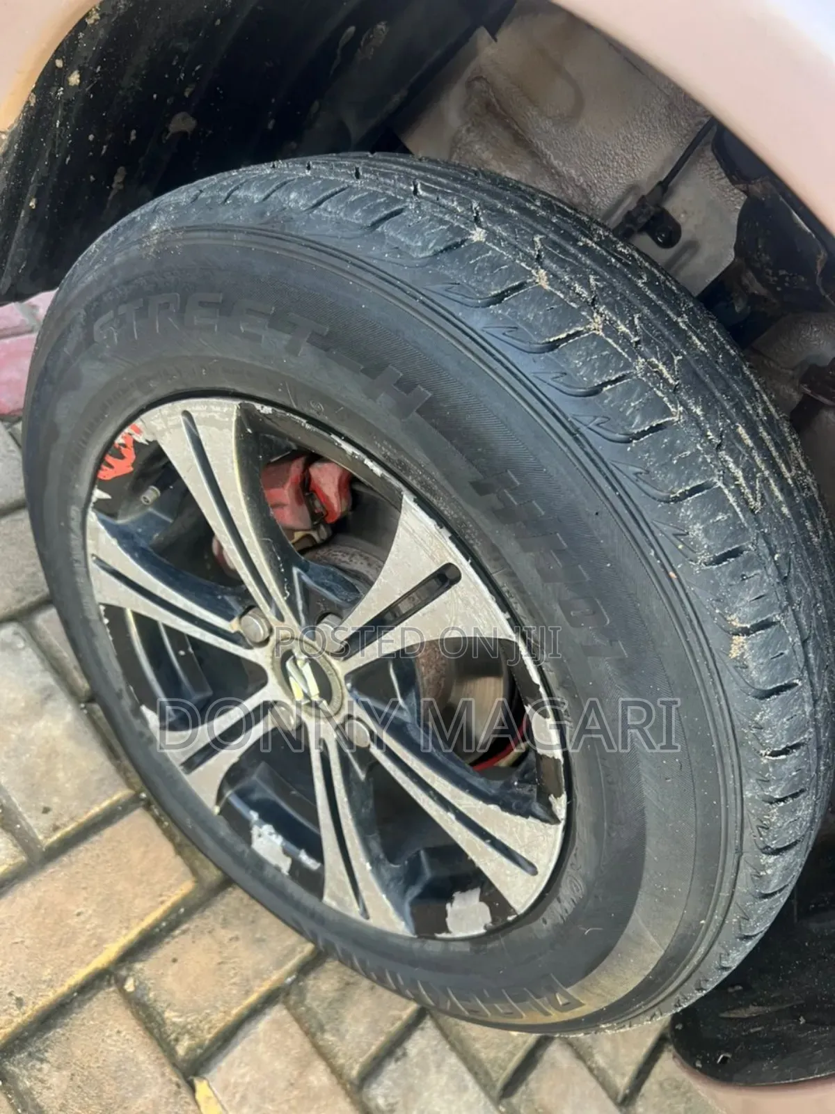 Toyota Vitz 2004 Pink