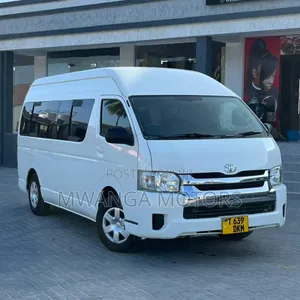 Toyota HiAce 2014 White
