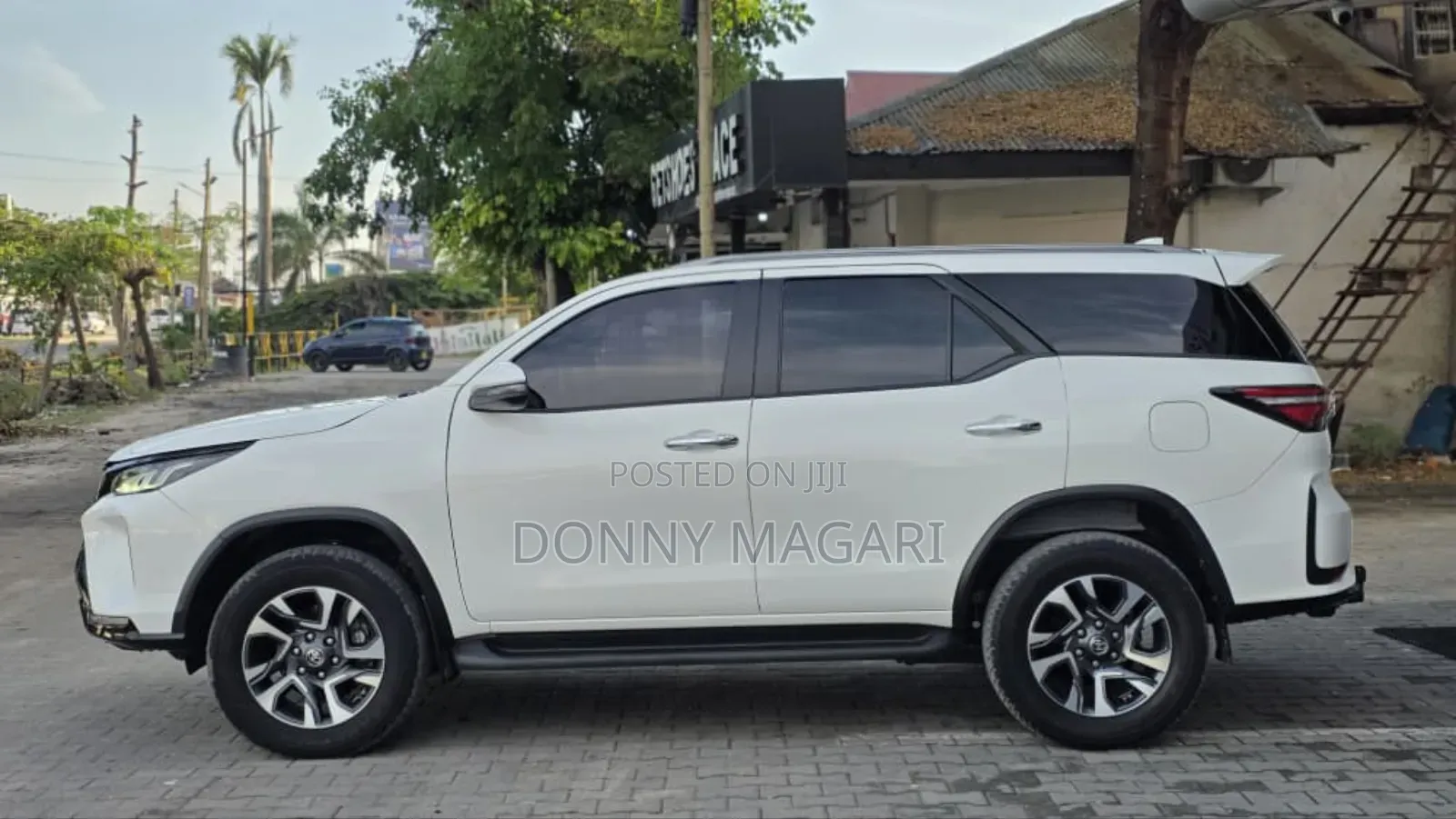 New Toyota Fortuner 2.8 D AWD 2023 White