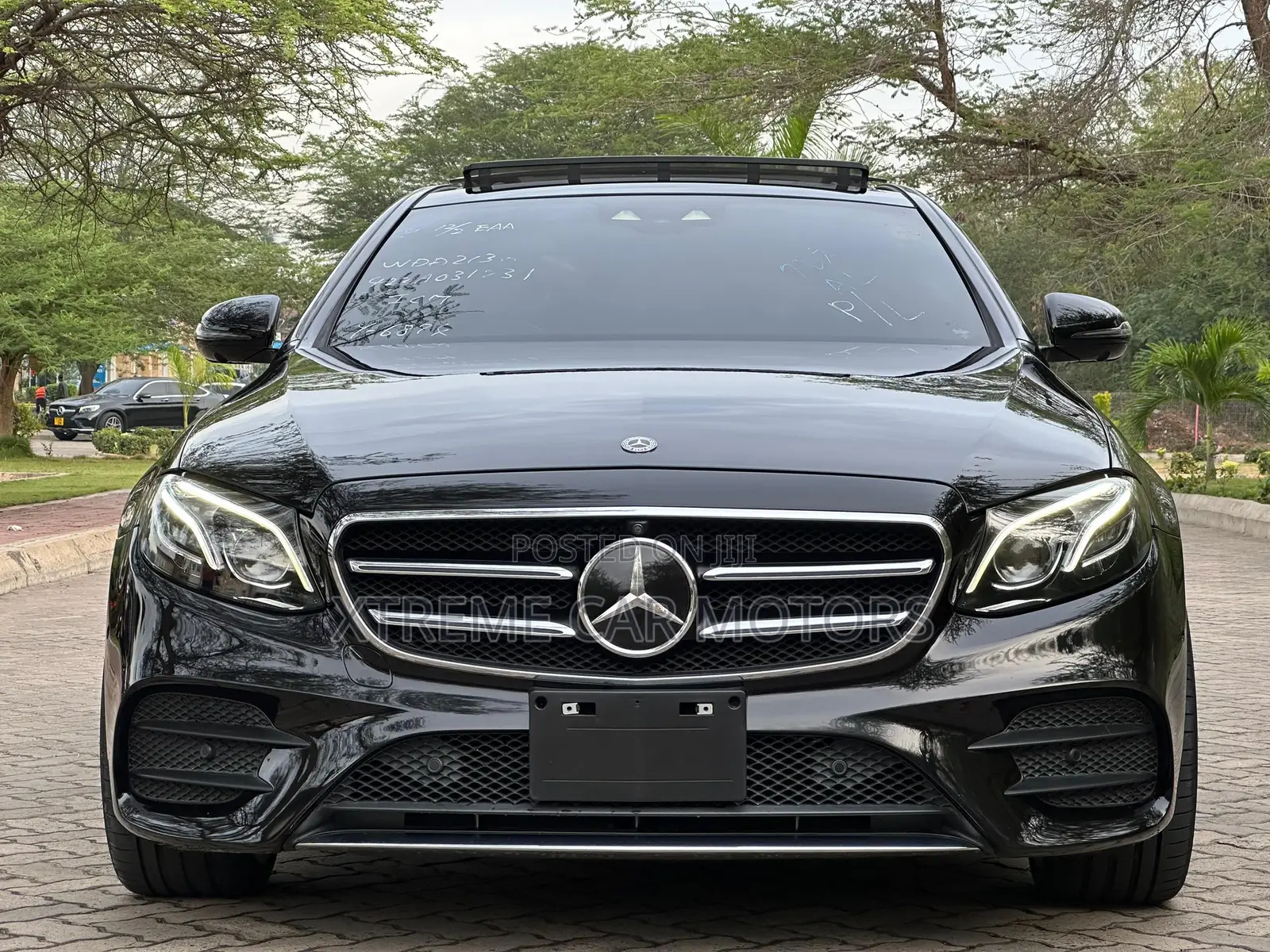 Mercedes-Benz E200 2017 Black