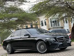 Mercedes-Benz E200 2017 Black